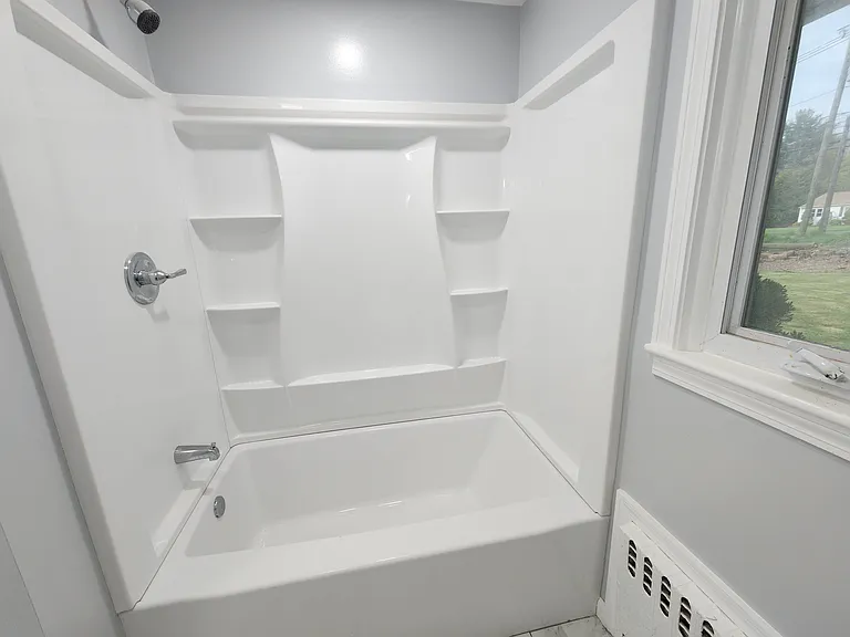 1751 S Main St — Photo 11
