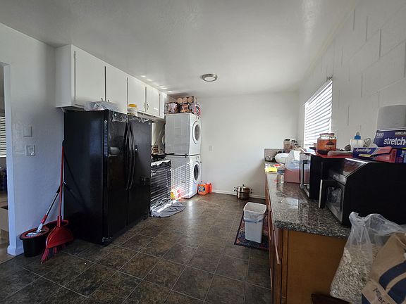 2nd image of 1110 Buena Vista Ave #A