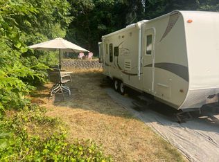 6856 NE West Port Madison Rd #D, Bainbridge Island, WA 98110