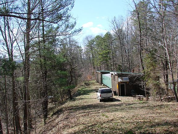 5th image of 55 Saddle Ln