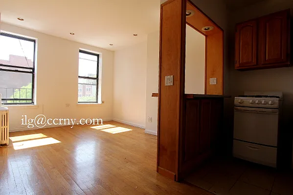 Rented by City Connections Realty | media 14