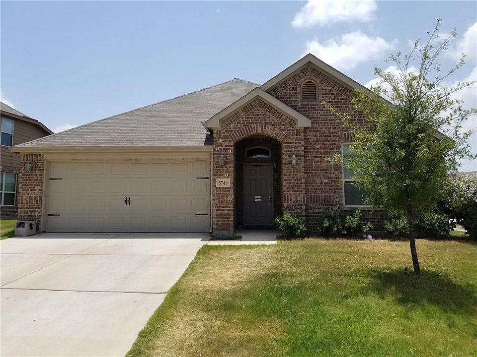 1st image of 5749 Diamond Valley Dr