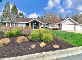 19 Harrington Rd, Moraga, CA 94556