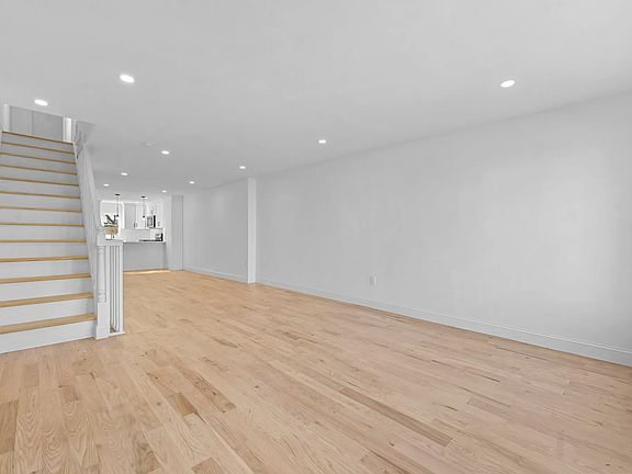 5th image of 5516 Avenue M #A