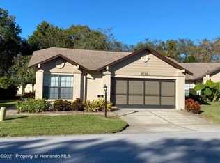 6709 Oak Cluster Cir, Spring Hill, FL 34606