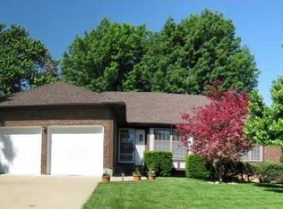 8612 Alden Ln, Lenexa, KS 66215