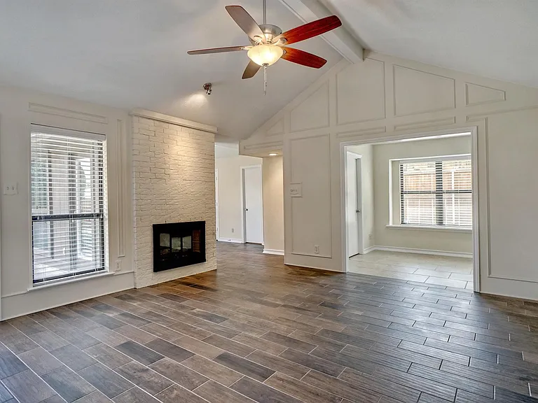 753 Eagle Dr — Photo 4