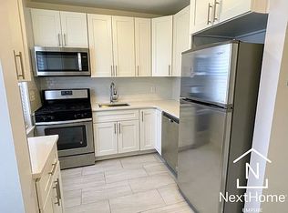 189-10 37th Ave #10E, Flushing, NY 11358