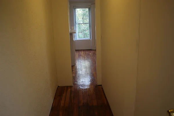 Rented by U2Apartment LLC | media 12