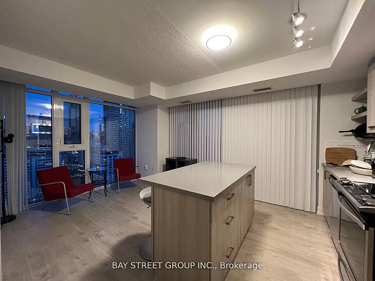 50 Wellesley St E #2610 — Photo 6