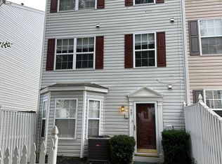 17 Royalty Cir, Owings Mills, MD 21117