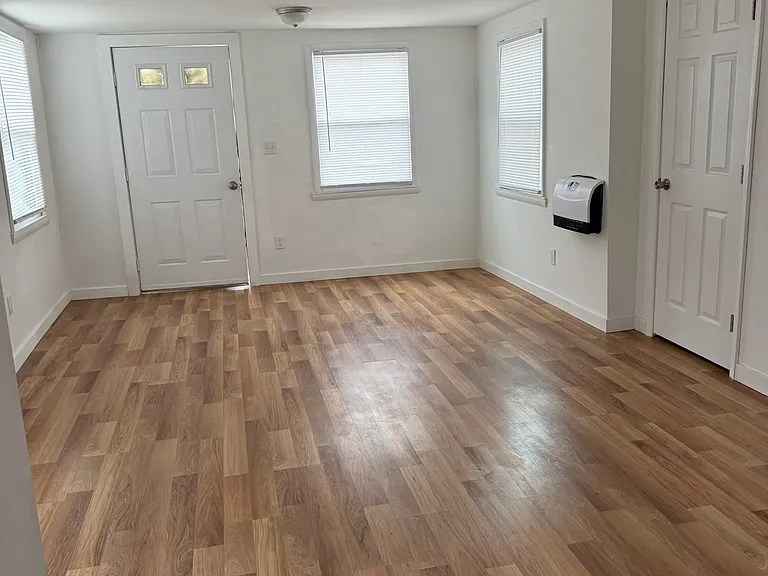 161 S Main St — Photo 9