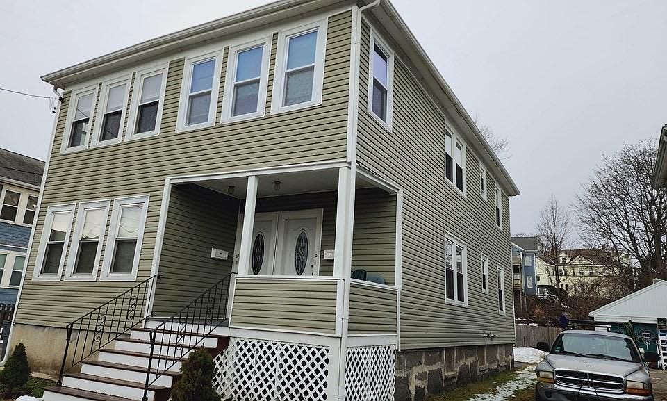 1st image of 21 Grossman St #2