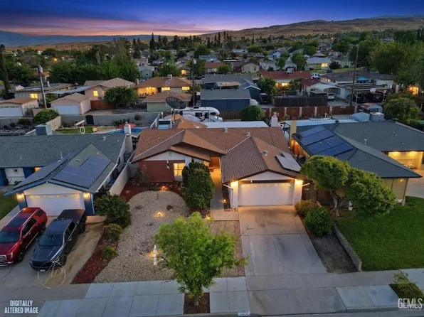 209 E Warren St, Taft, CA 93268