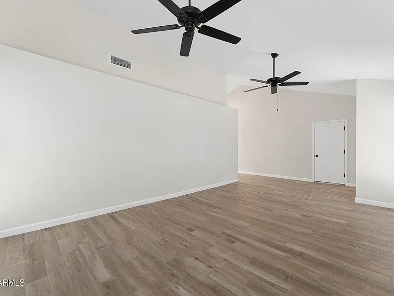 7214 W Sierra Vista Dr — Photo 5