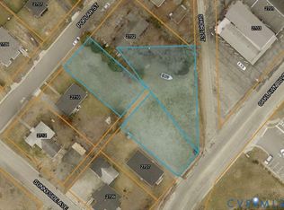 2705 Oaklawn Blvd #15, Hopewell, VA 23860