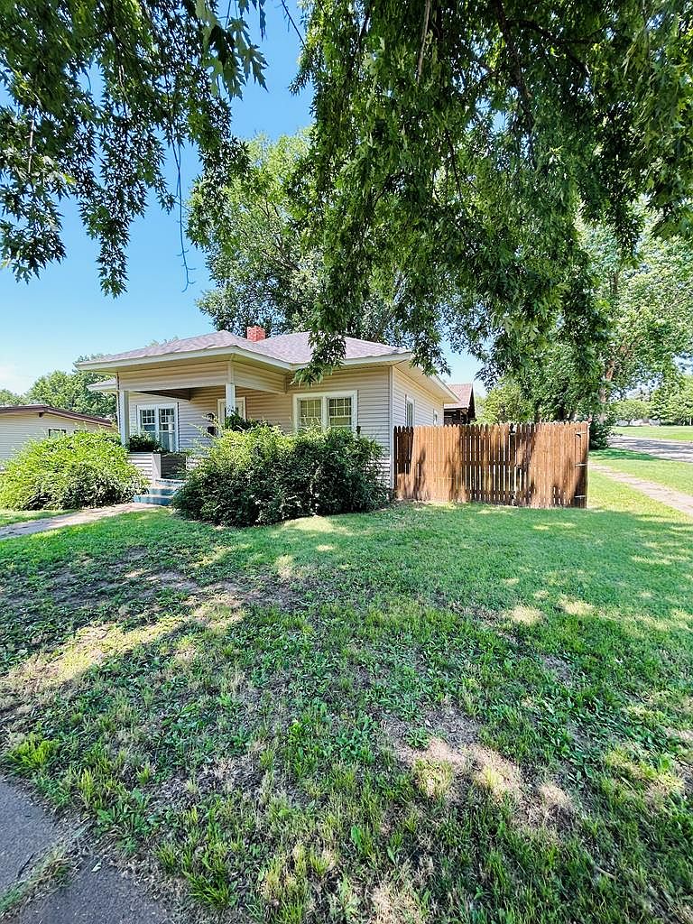 515 E 2nd St, Ellsworth, KS 67439 MLS 205709 Zillow