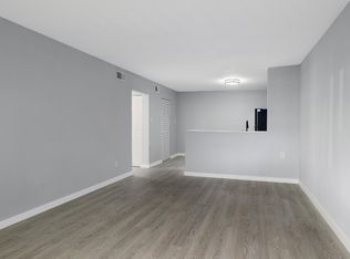 2956 Caddiefield Rd APT A, Saint Louis, MO 63136