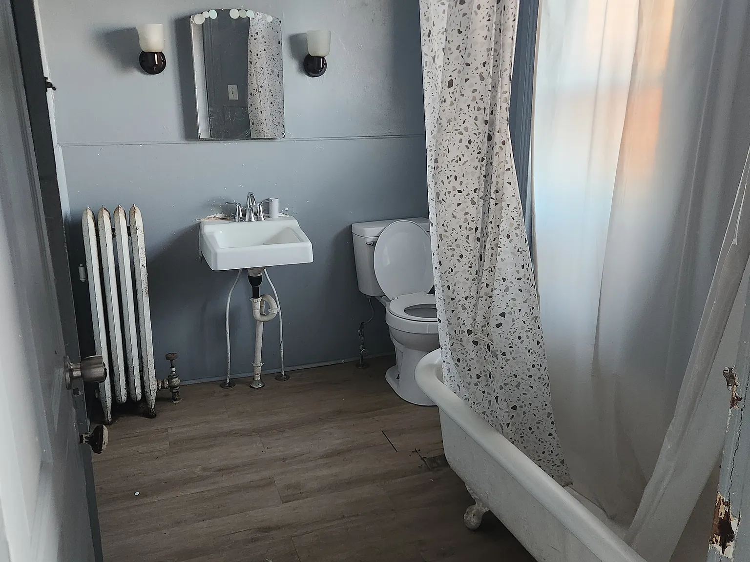 2 bed, $1,000 — Photo 4