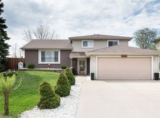 8947 W 83rd St, Justice, IL