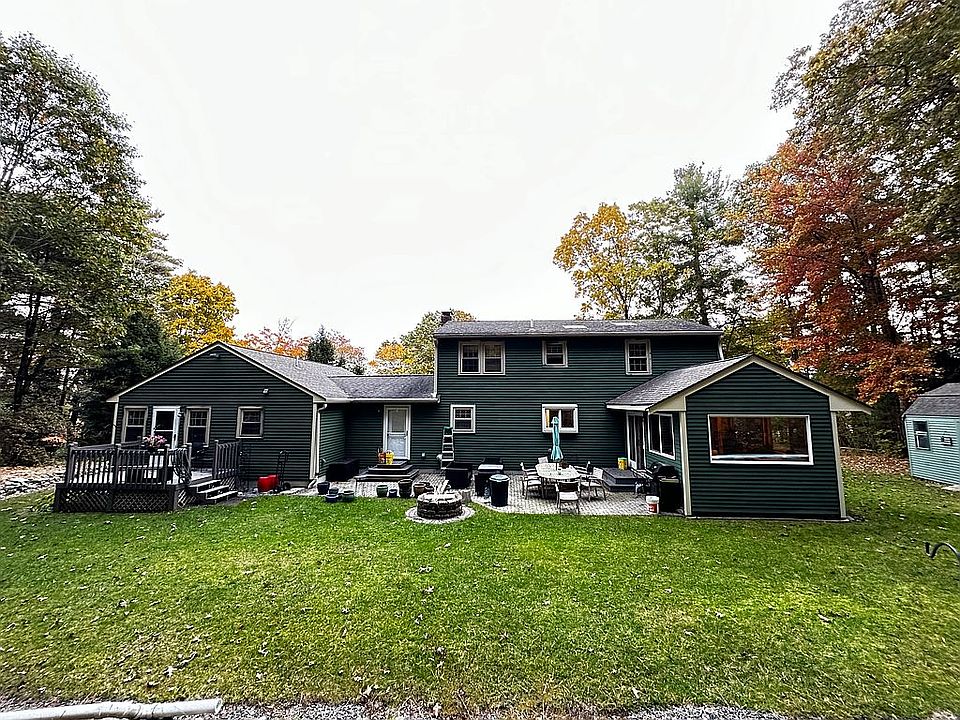 2nd image of 861 Washington St