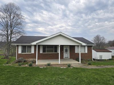 68 Feely Dr, Ona, WV, 25545