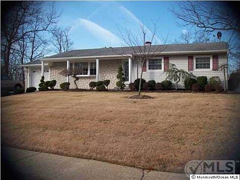 1st image of 44 Larch Dr
