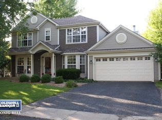 525 Surrey Ridge Dr, Cary, IL 60013