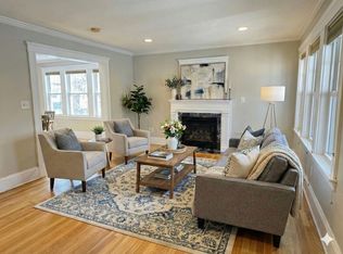 129 Hillside Rd #1, Watertown, MA 02472