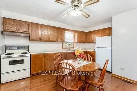 4308 Curia Cres #UPPER — Photo 7