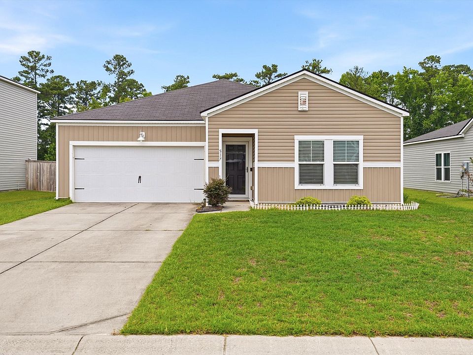 1st image of 517 Spanish Wells Rd