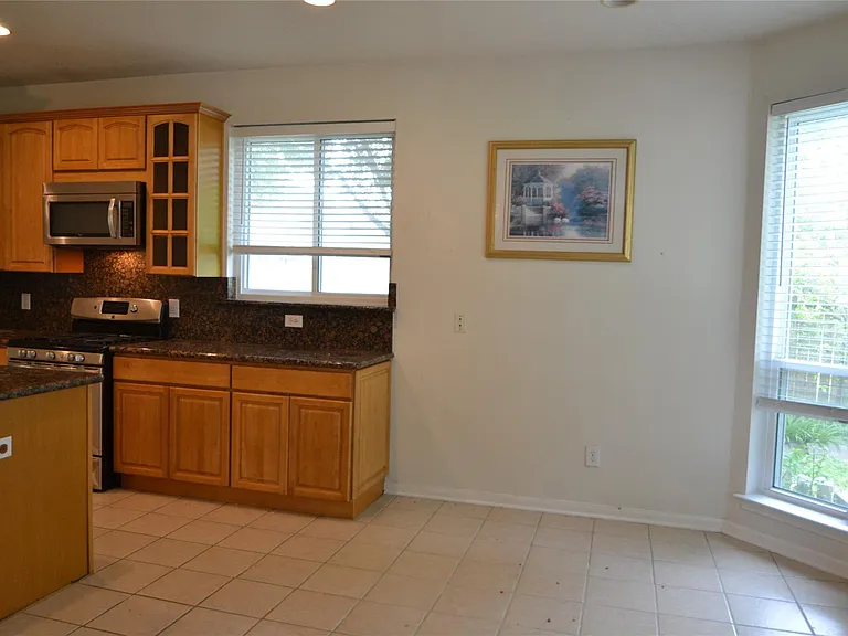 12110 Laurel Ct — Photo 17