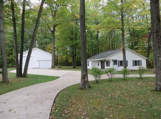 3129 Port Austin Rd, Port austin, MI 48467