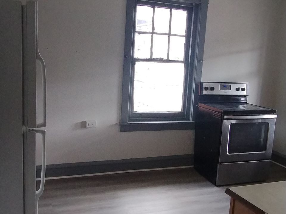 2nd image of 1914 Perkiomen Ave #2