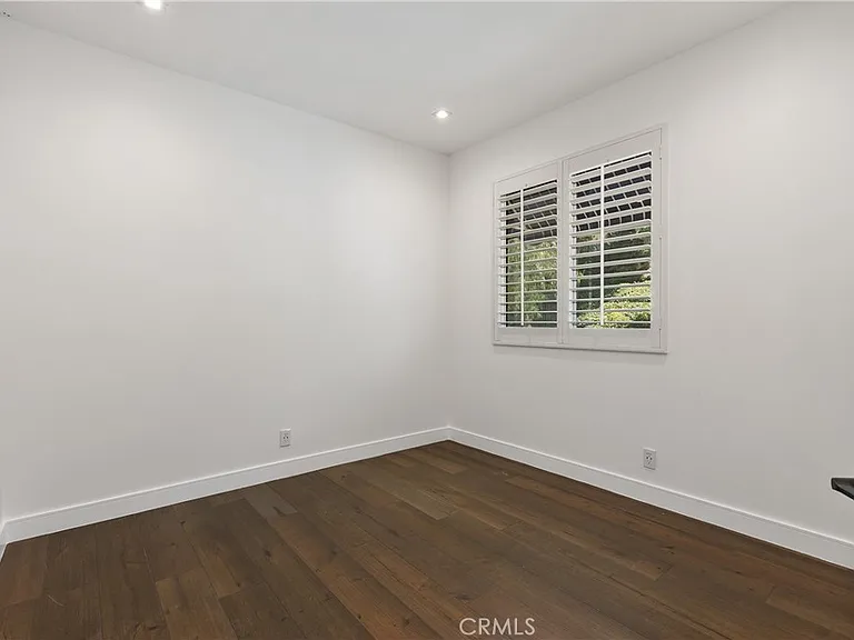 106 Breakers Ln — Photo 26