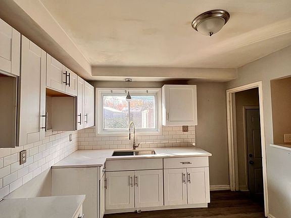 4th image of 3327 Melwood Dr