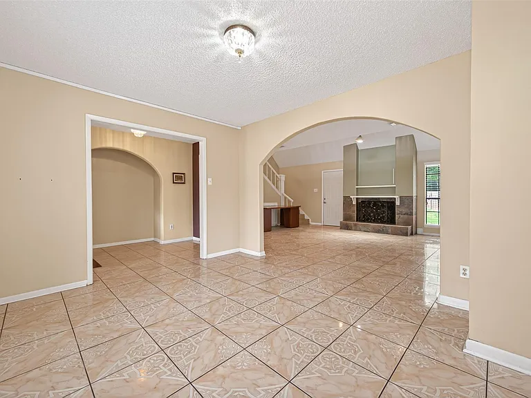 30207 E Geneva Dr — Photo 9