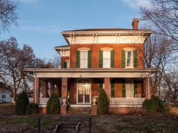 401 S Corey St, Griggsville, IL 62340