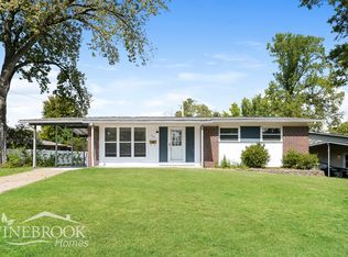 1655 Jackson Ln, Florissant, MO