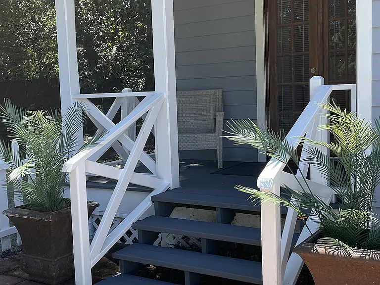 Private Deck