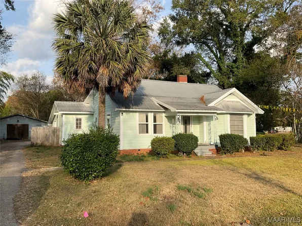 108 Carr St, Tallassee, AL 36078