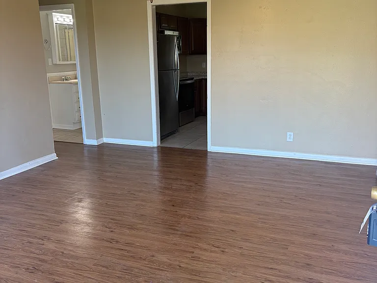 118 Church Rd — Photo 6