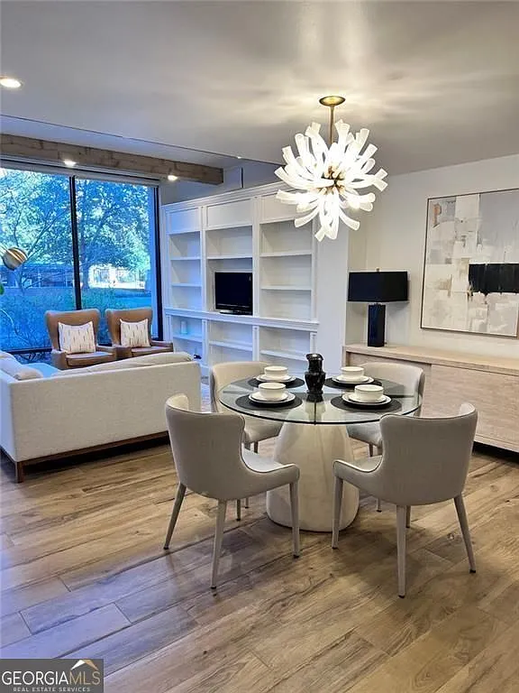 1 bed, 1.0 bath, 1255 sqft, $2,600 — Photo 2