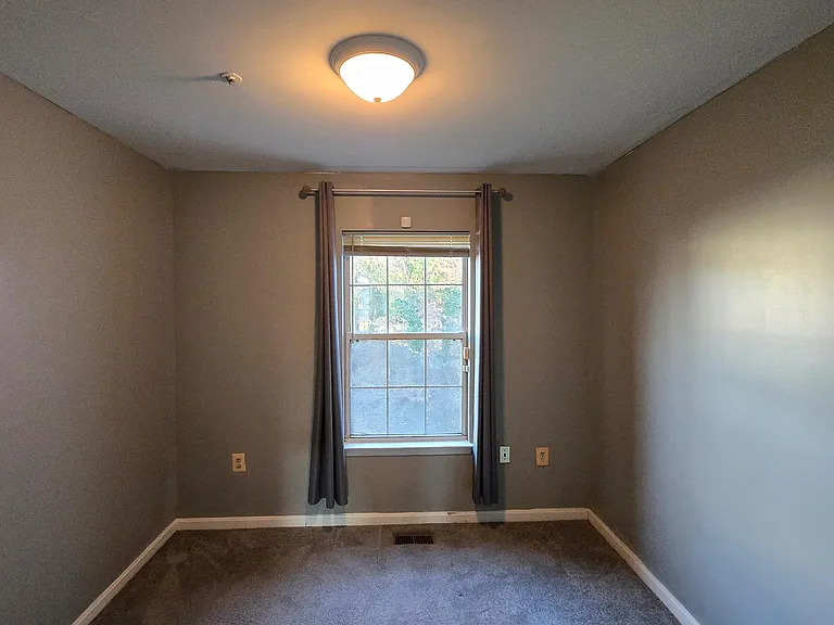 6565 Ronald Rd — Photo 12