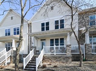 8274 Starr Grass Dr, Madison, WI 53719