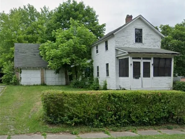447 S Diamond St, Ravenna, OH 44266