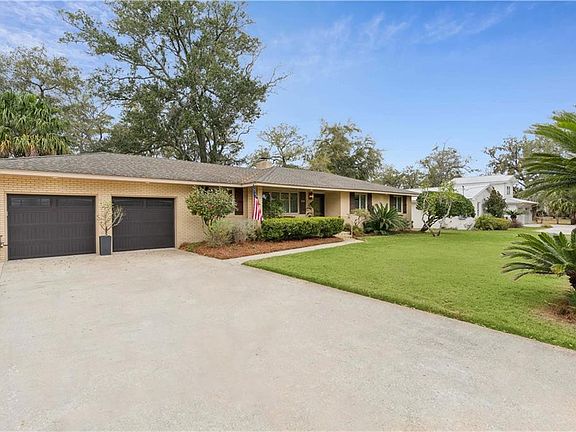 2nd image of 519 Wesley Oak Cir