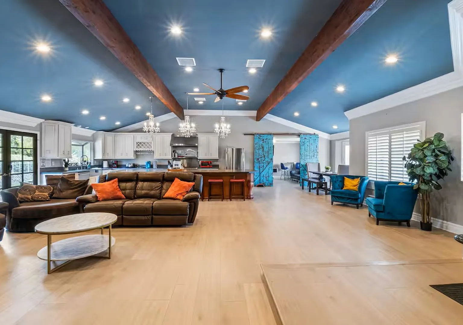 Temecula Wine Country Estate | Luxury 4BR Retreat with Pool, Vineyard Views & Entertainment Grounds — Photo 2