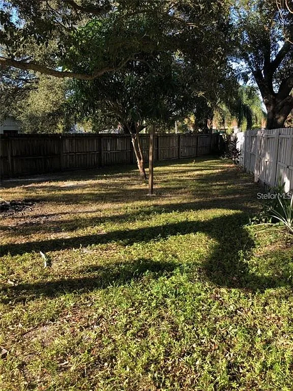 3 bed, 2.0 bath, 1367 sqft, $2,150 — Photo 2