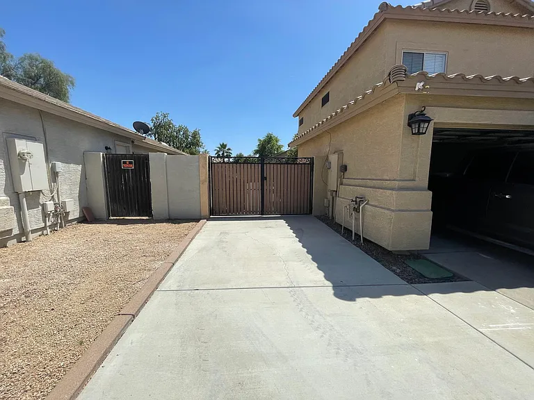 3275 E Ford Ave — Photo 13
